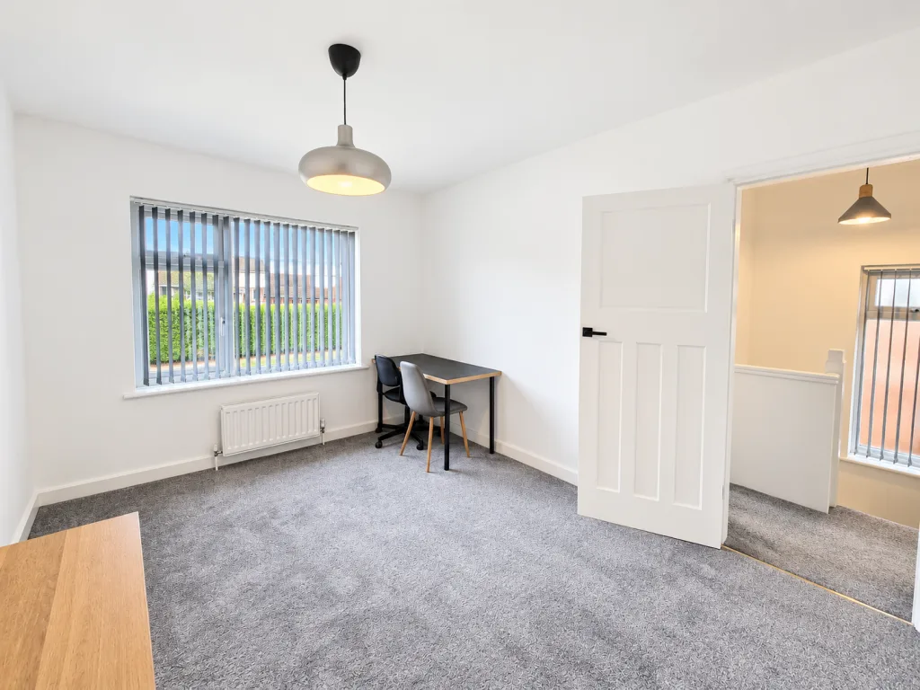 3 bedroom semi-detached house for rent