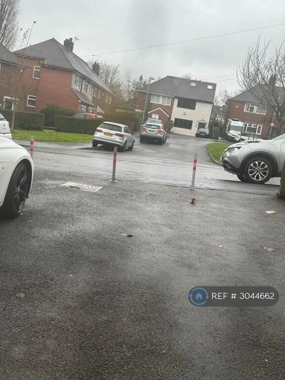 3 bedroom semi-detached house for rent