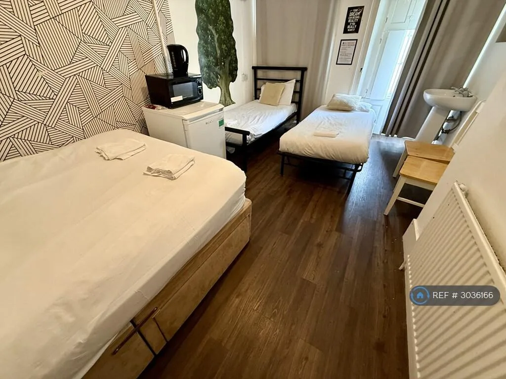 Studio flat for rent