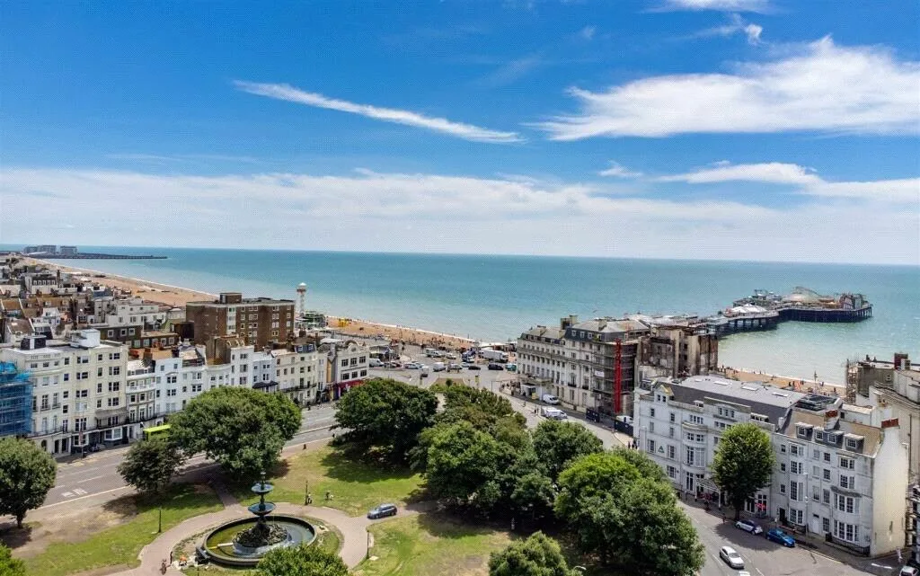 2 bedroom penthouse for rent