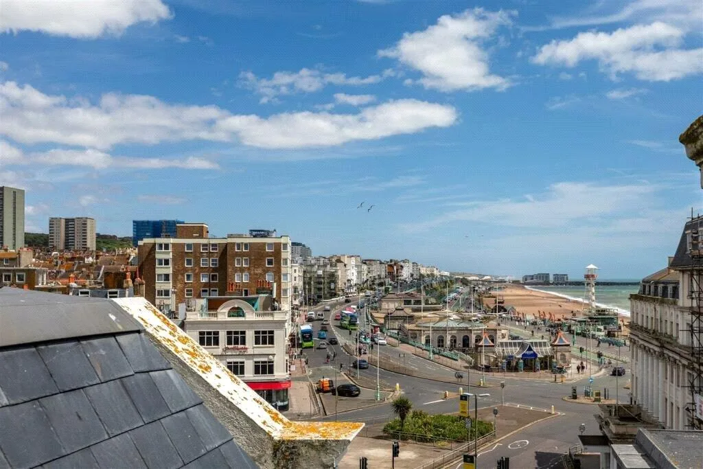 2 bedroom penthouse for rent