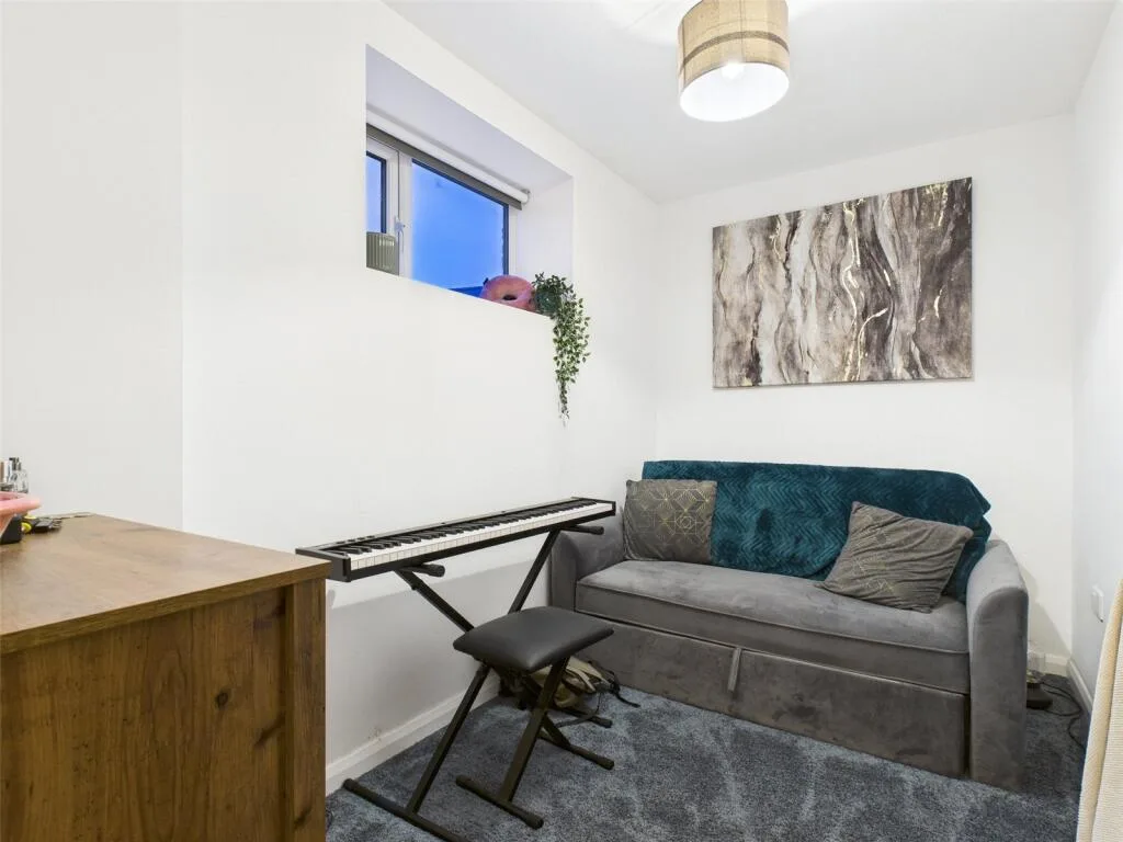 2 bedroom house for rent
