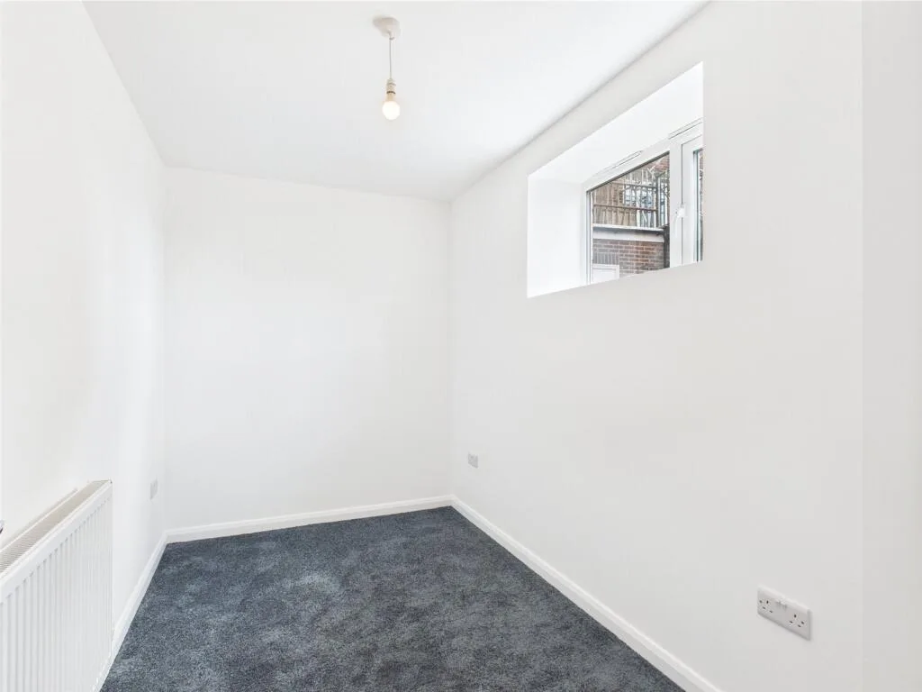 2 bedroom house for rent