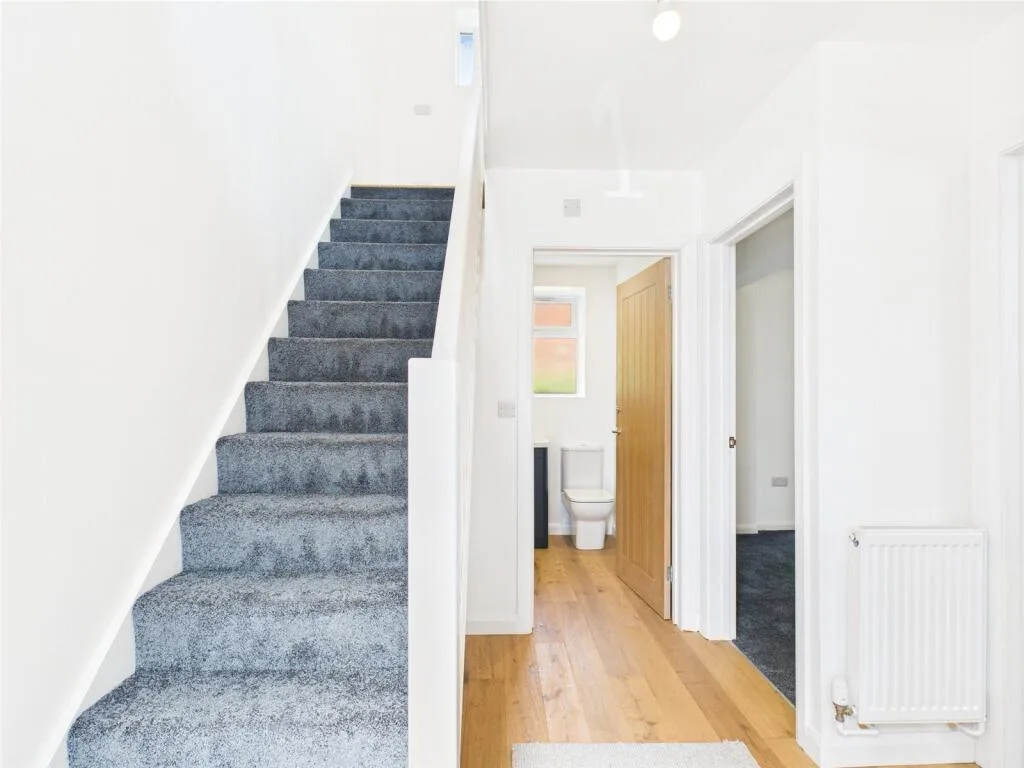 2 bedroom house for rent