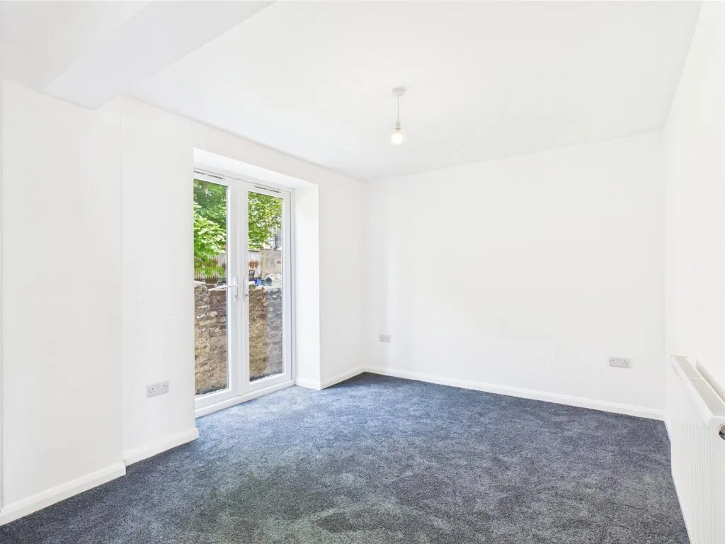 2 bedroom house for rent