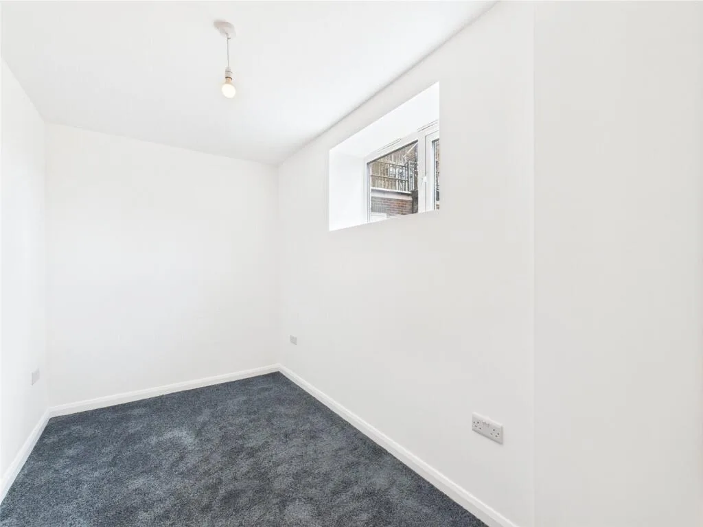 2 bedroom house for rent