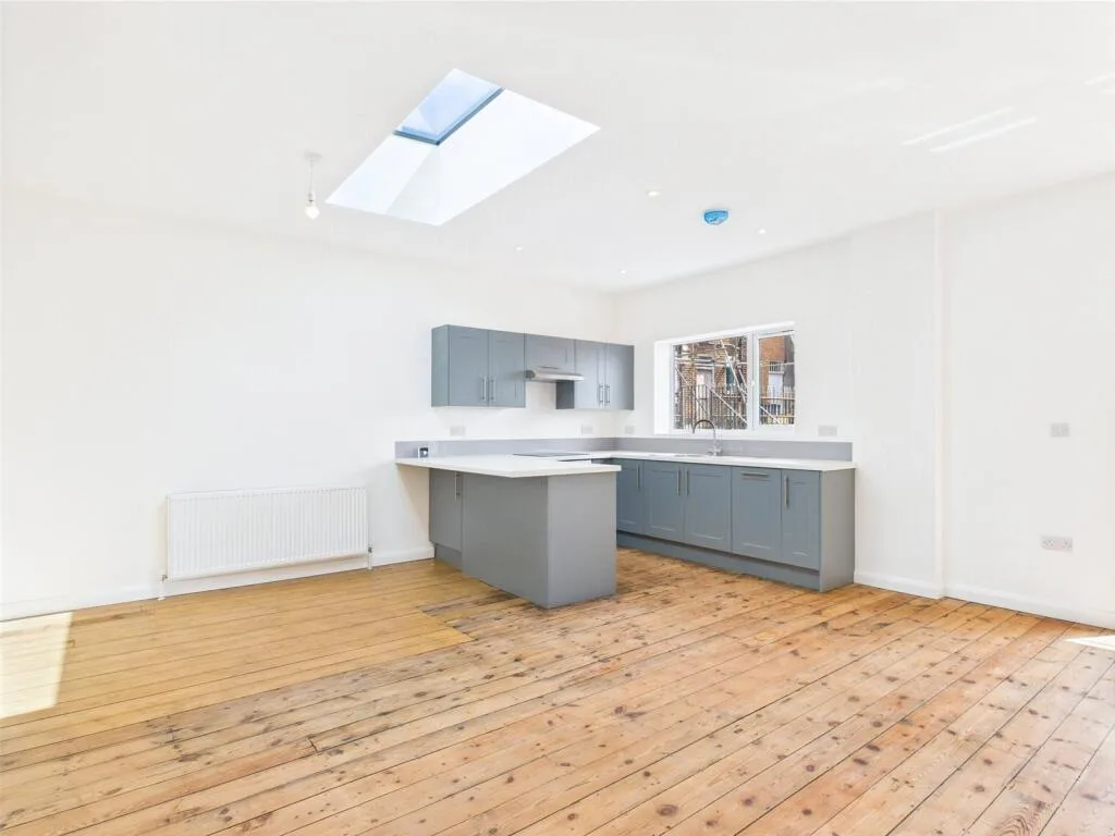 2 bedroom house for rent