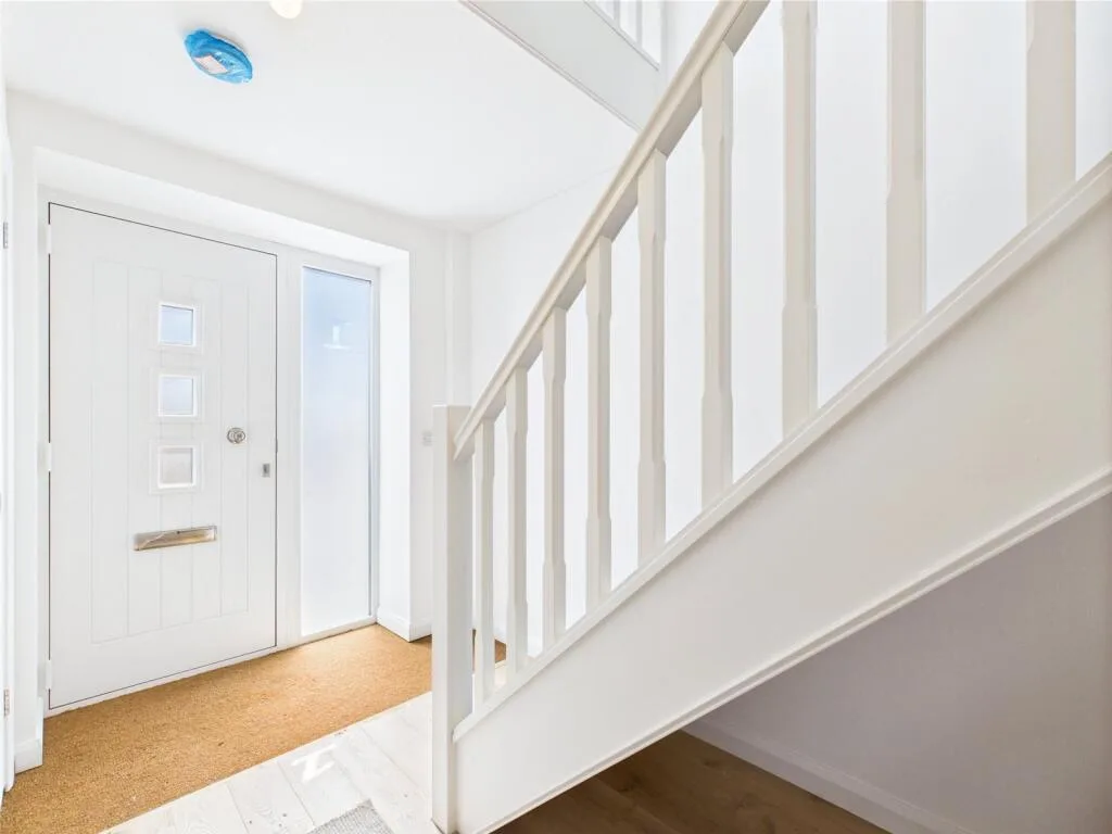 2 bedroom house for rent