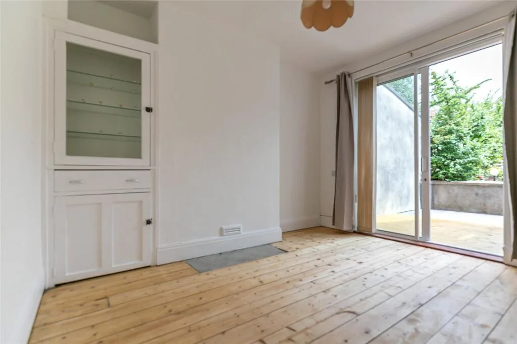 4 bedroom terraced house for rent