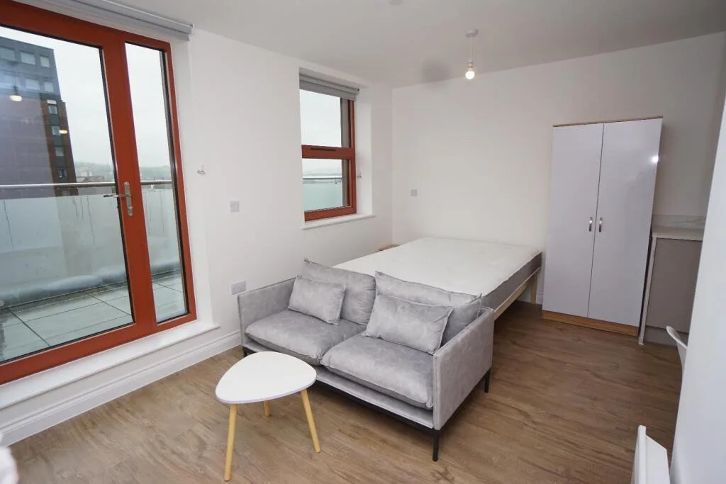 Studio flat for rent