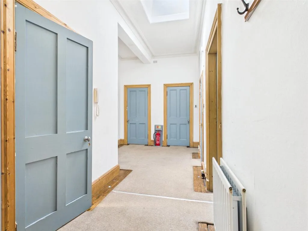 5 bedroom apartment for rent