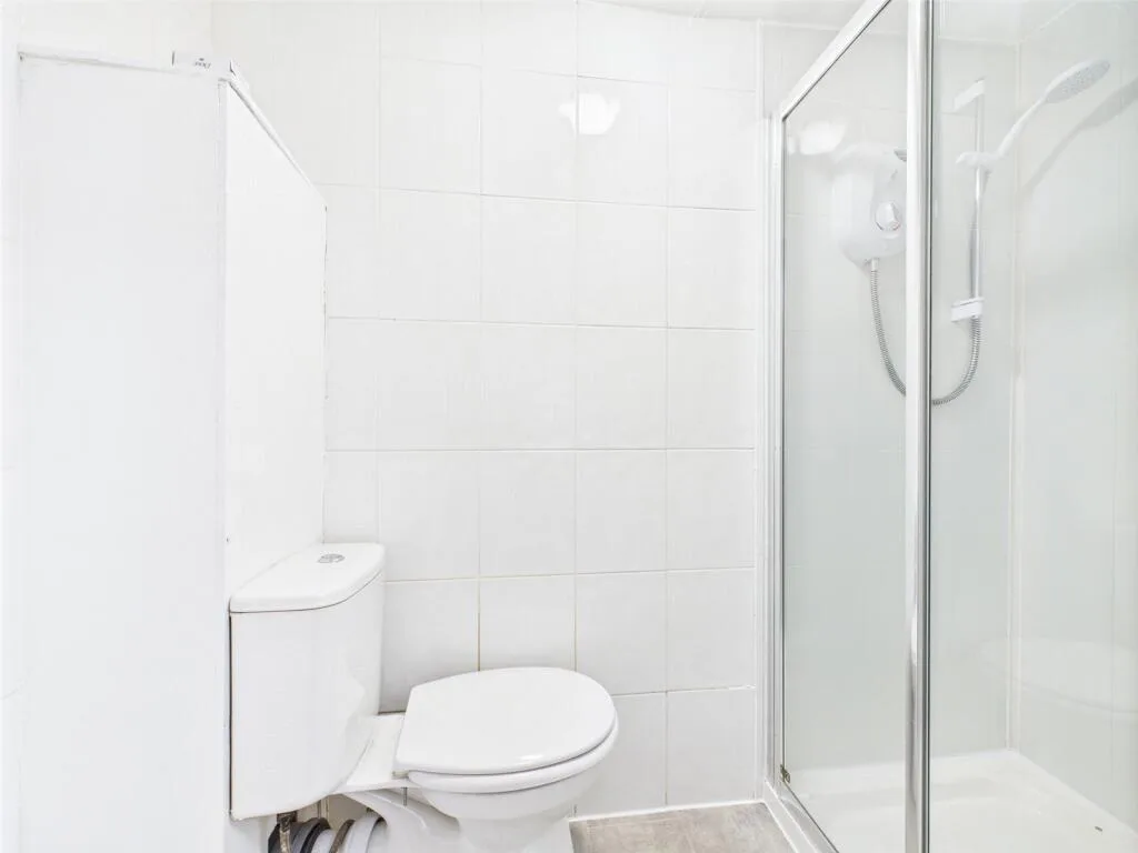 5 bedroom apartment for rent