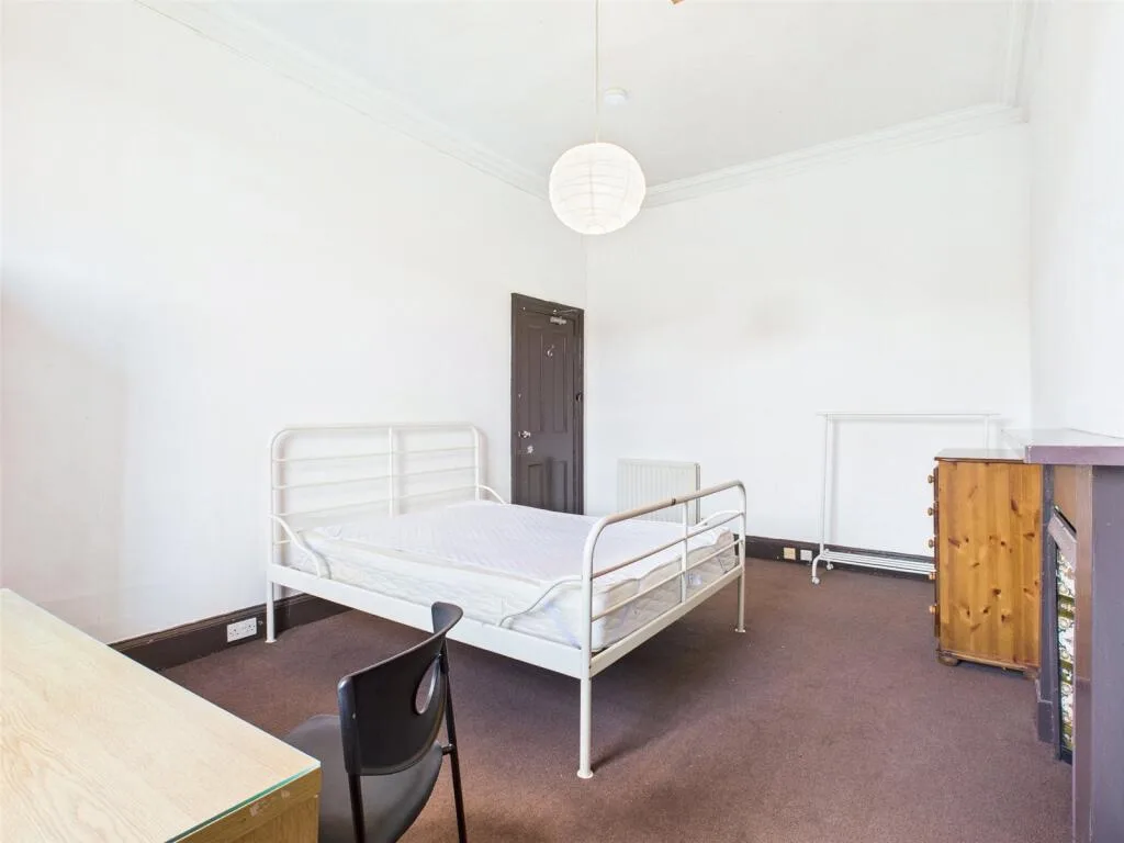5 bedroom apartment for rent