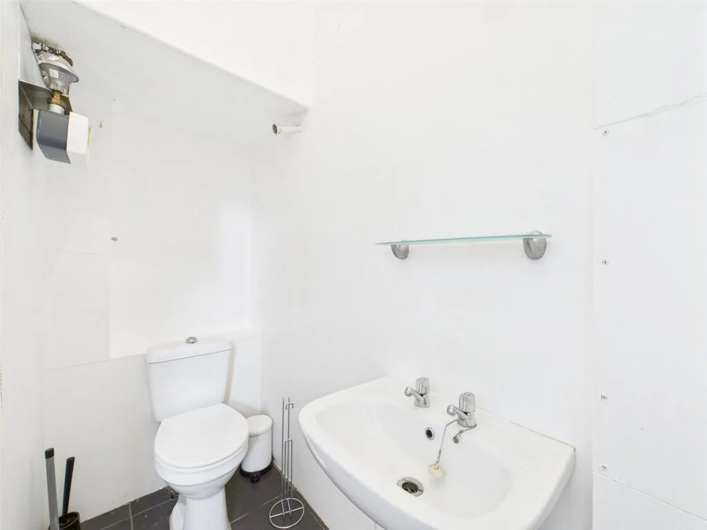 5 bedroom apartment for rent