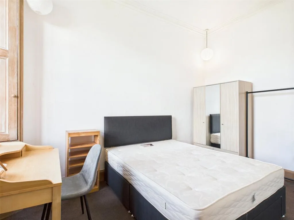 5 bedroom apartment for rent
