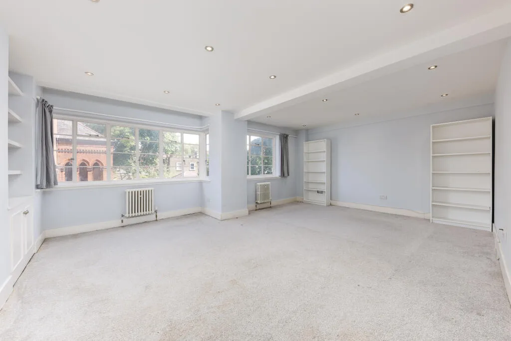 3 bedroom flat for rent