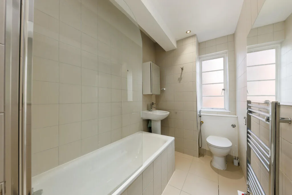 3 bedroom flat for rent