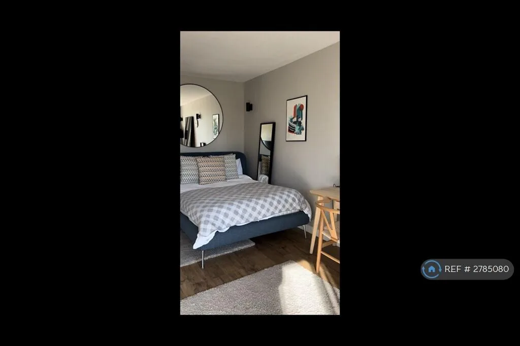 Studio flat for rent