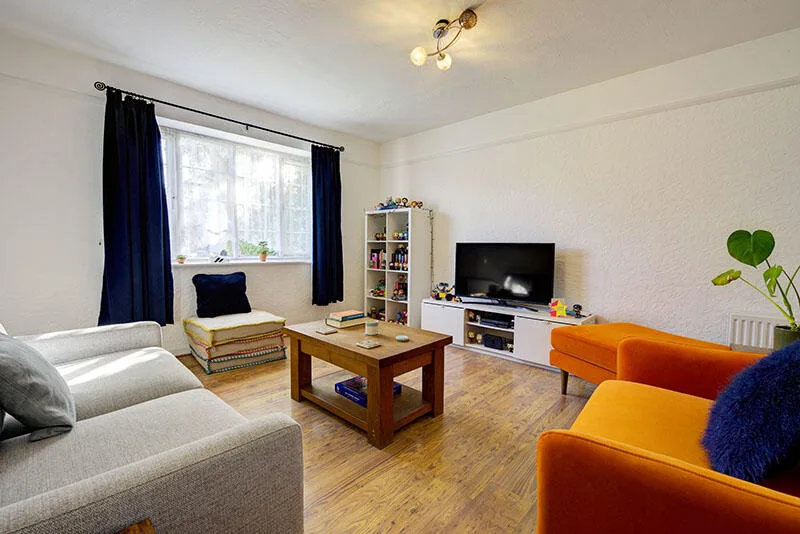 1 bedroom ground floor flat for rent