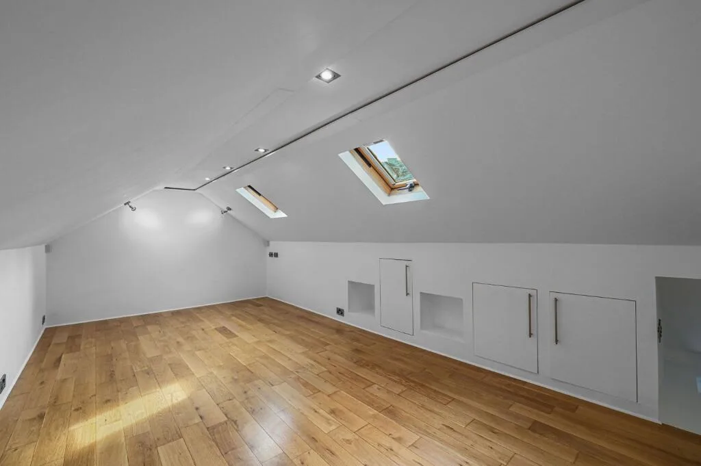 4 bedroom terraced house for rent