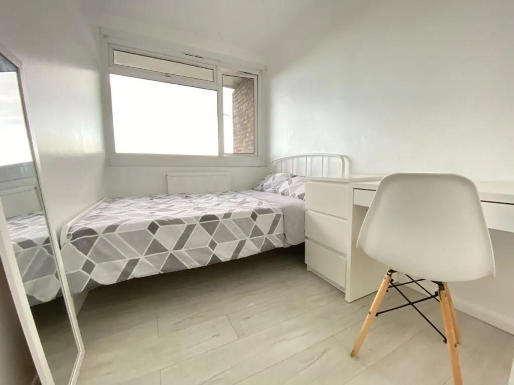 3 bedroom maisonette for rent