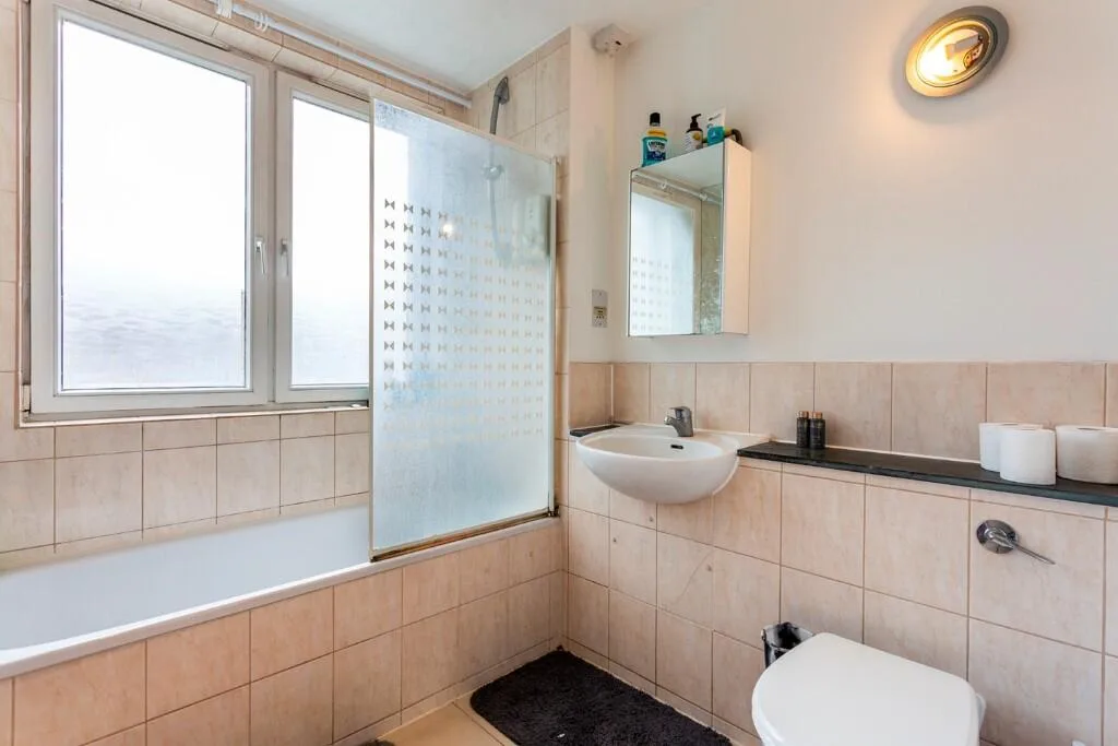 4 bedroom town house for rent