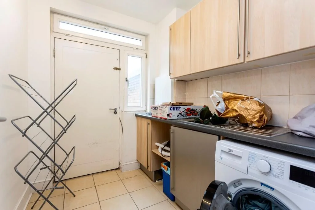 4 bedroom town house for rent