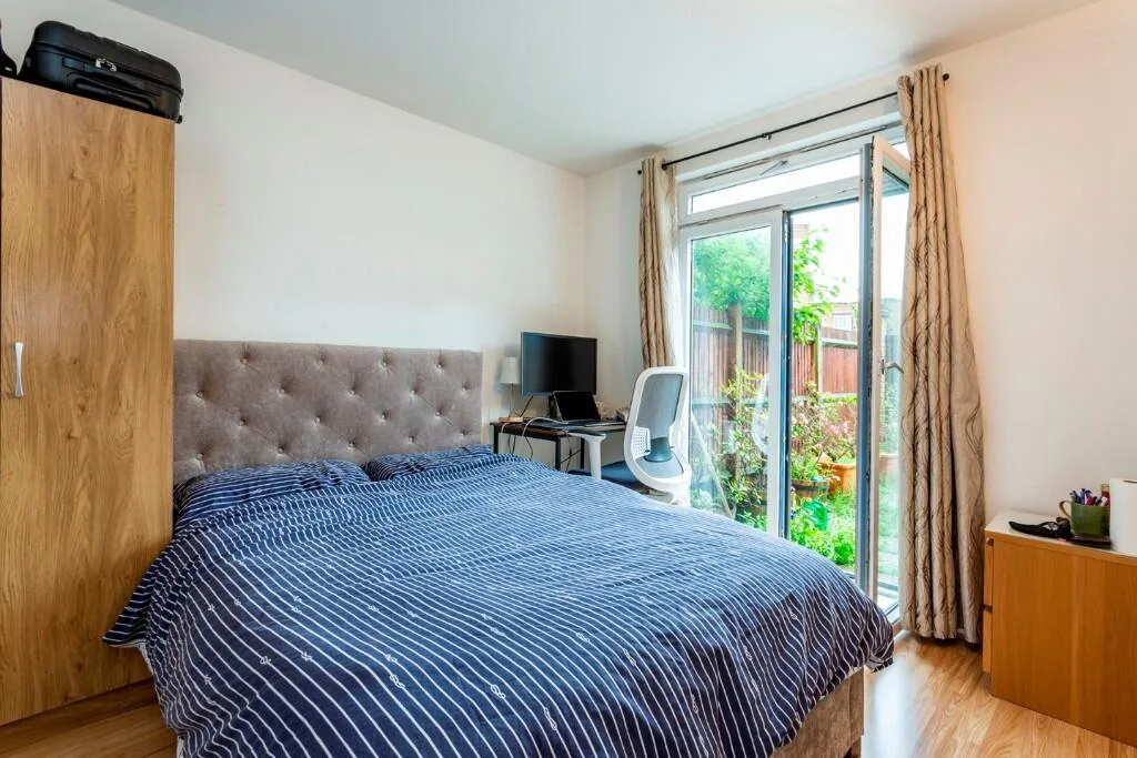 4 bedroom town house for rent