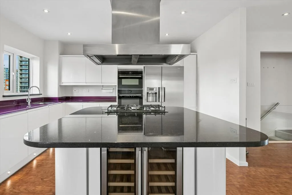 3 bedroom flat for rent