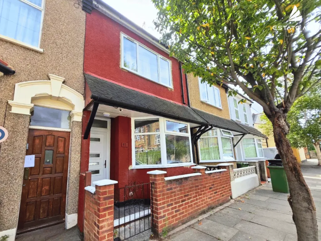 4 bedroom terraced house for rent