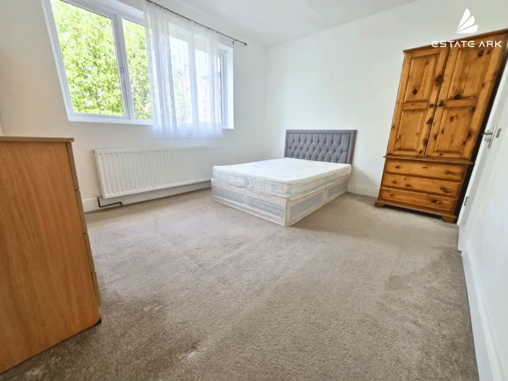 4 bedroom terraced house for rent