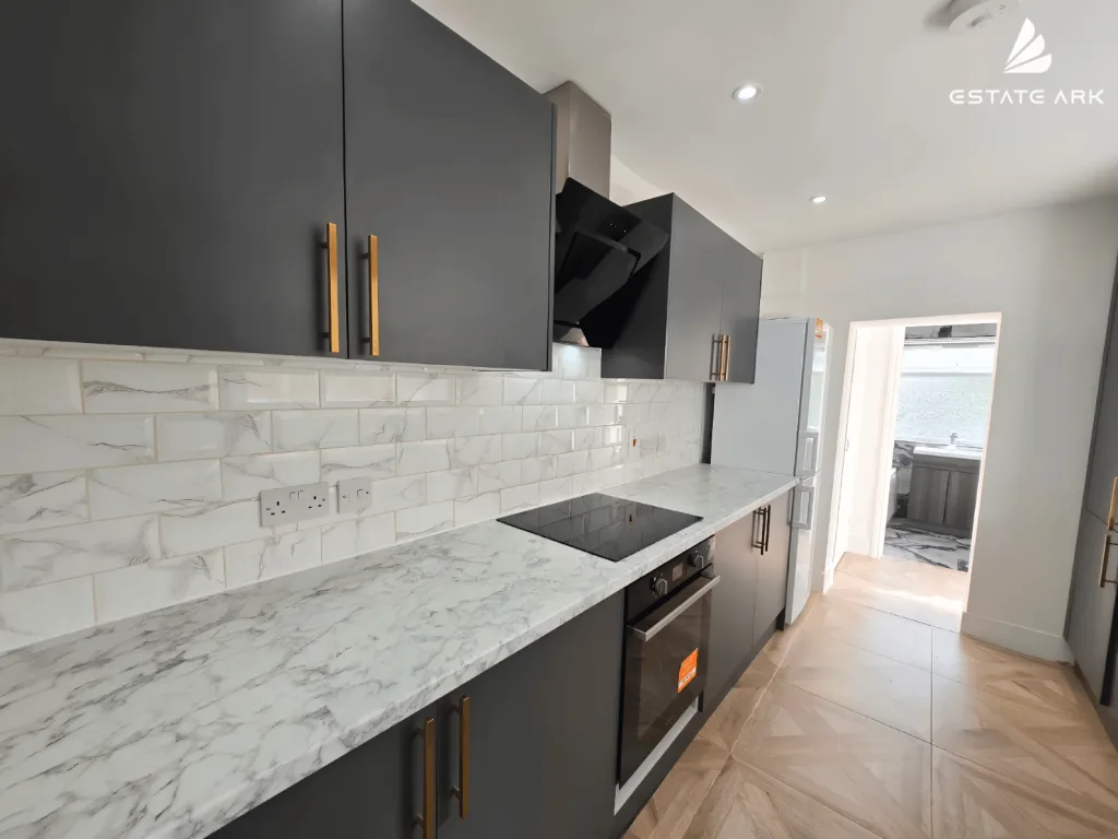 4 bedroom terraced house for rent