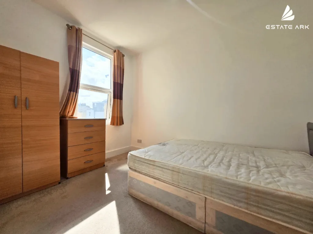 4 bedroom terraced house for rent