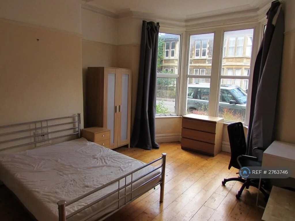 6 bedroom terraced house for rent