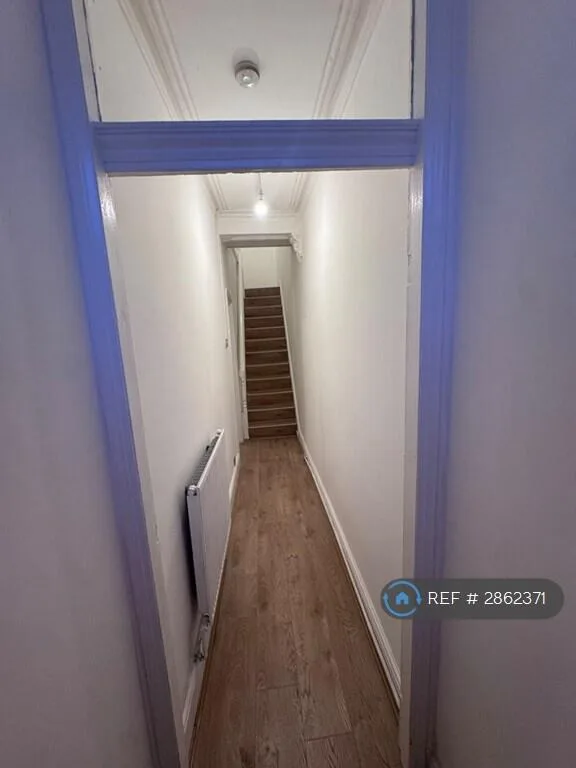2 bedroom end of terrace house for rent