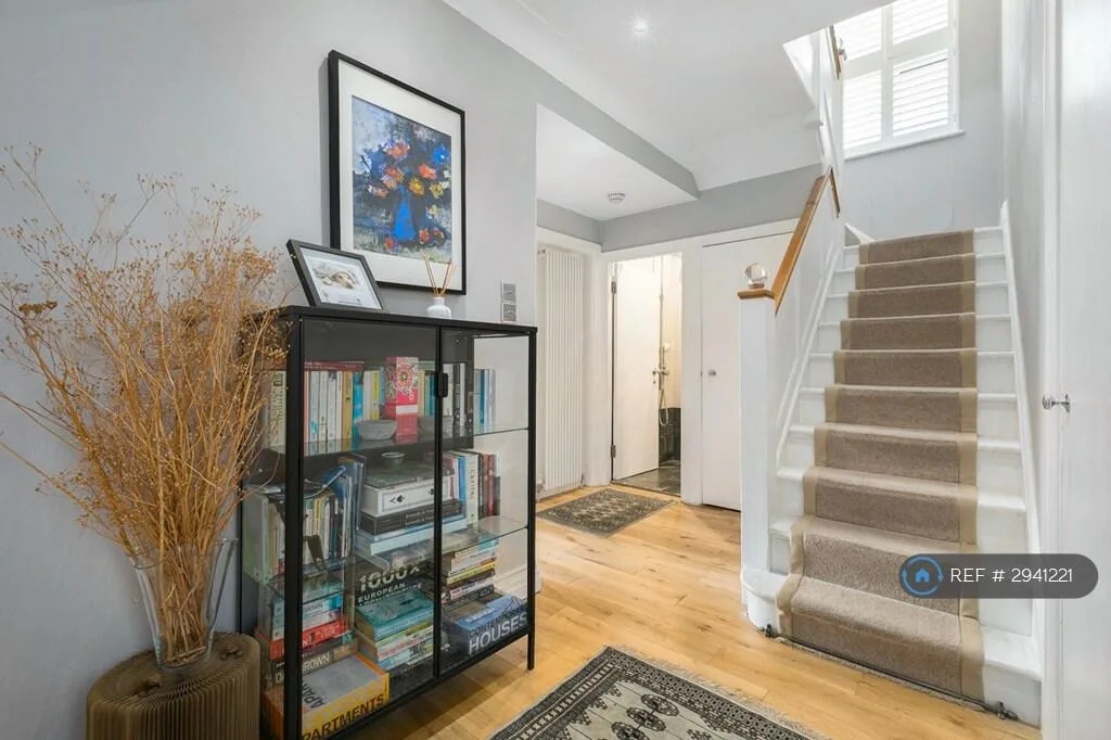3 bedroom maisonette for rent