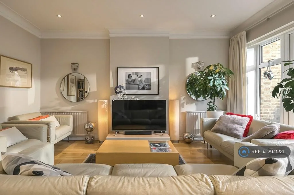3 bedroom maisonette for rent