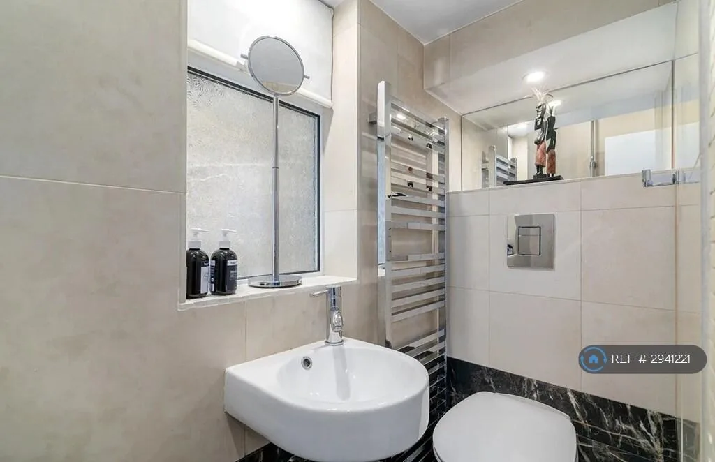 3 bedroom maisonette for rent