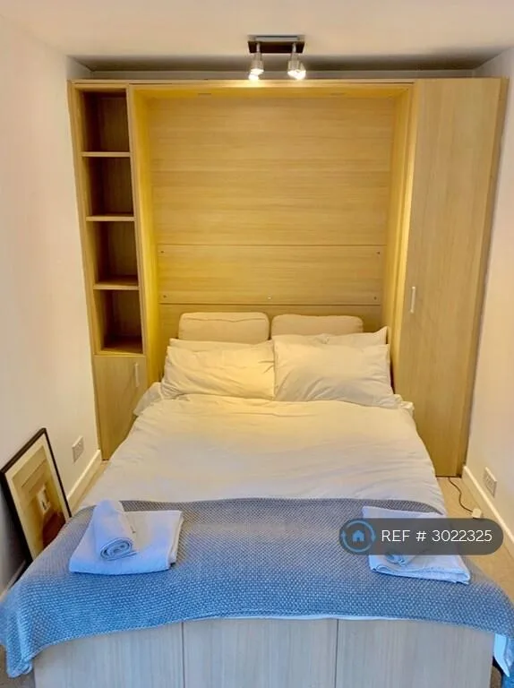 Studio flat for rent