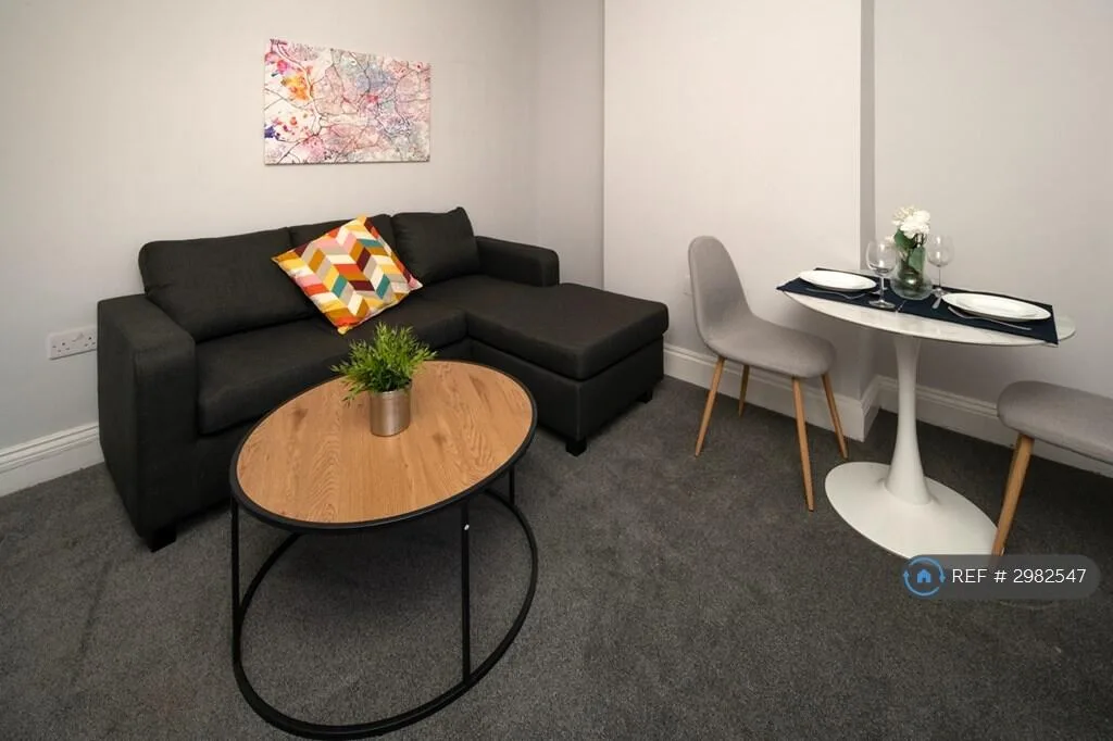 4 bedroom terraced house for rent