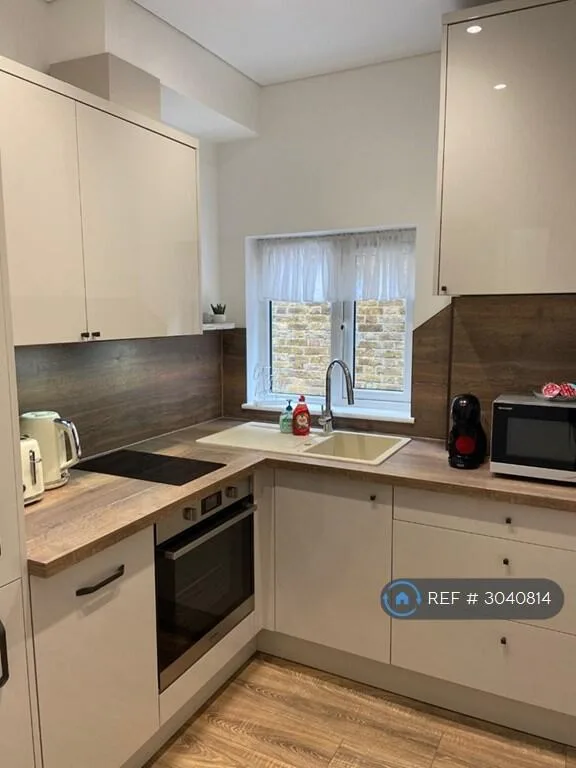 1 bedroom end of terrace house for rent