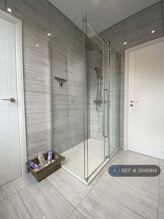 1 bedroom end of terrace house for rent