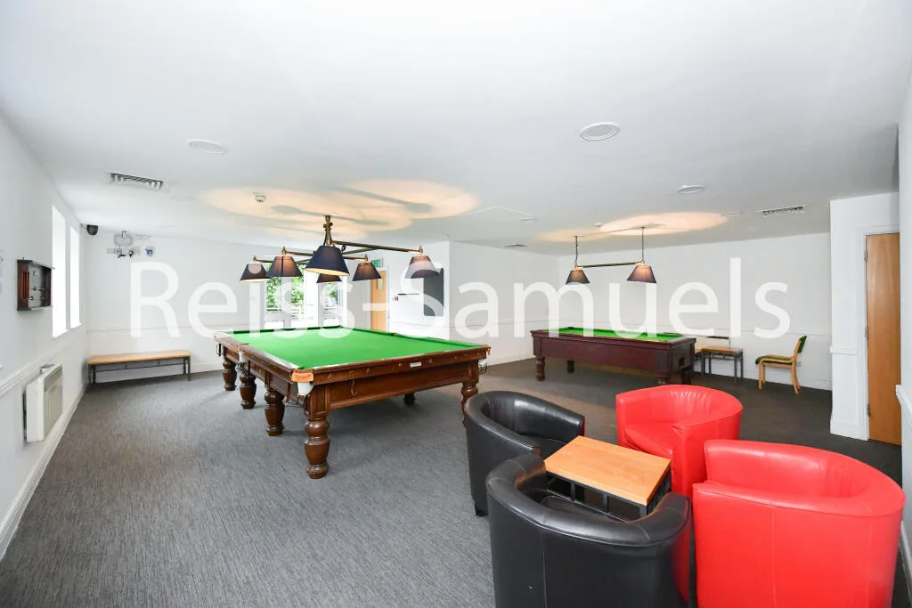 5 bedroom terraced house for rent