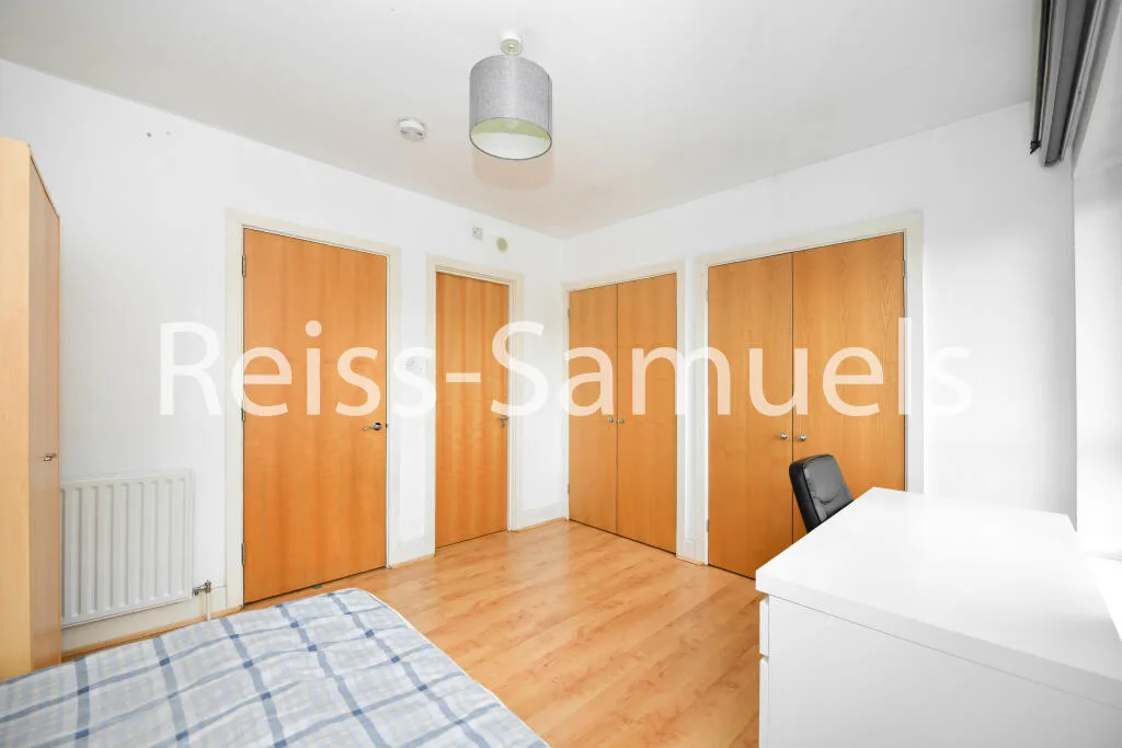 5 bedroom terraced house for rent