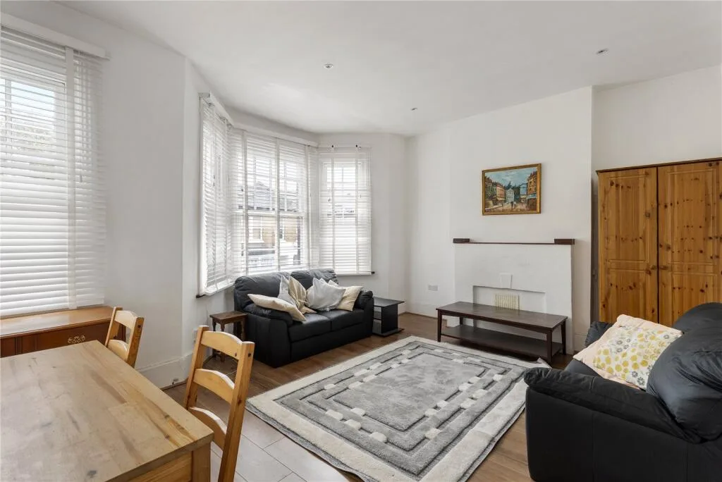 3 bedroom apartment for rent
