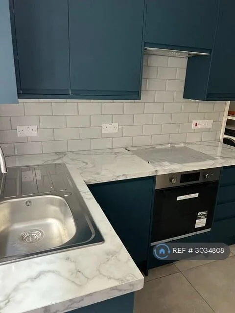 1 bedroom maisonette for rent
