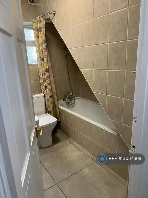 1 bedroom maisonette for rent