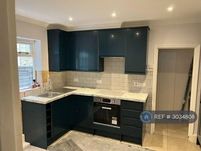 1 bedroom maisonette for rent