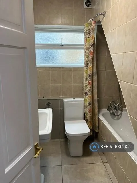 1 bedroom maisonette for rent