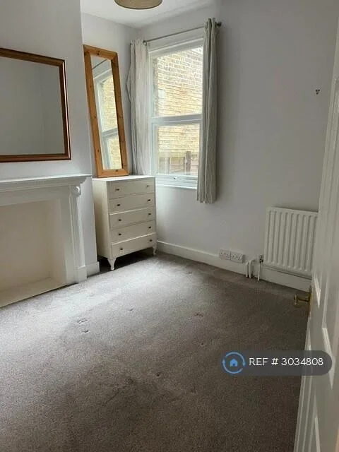 1 bedroom maisonette for rent